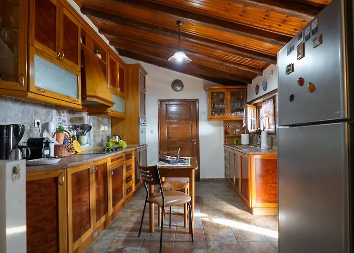 Mirabilia Mountain Villa With A Sea View