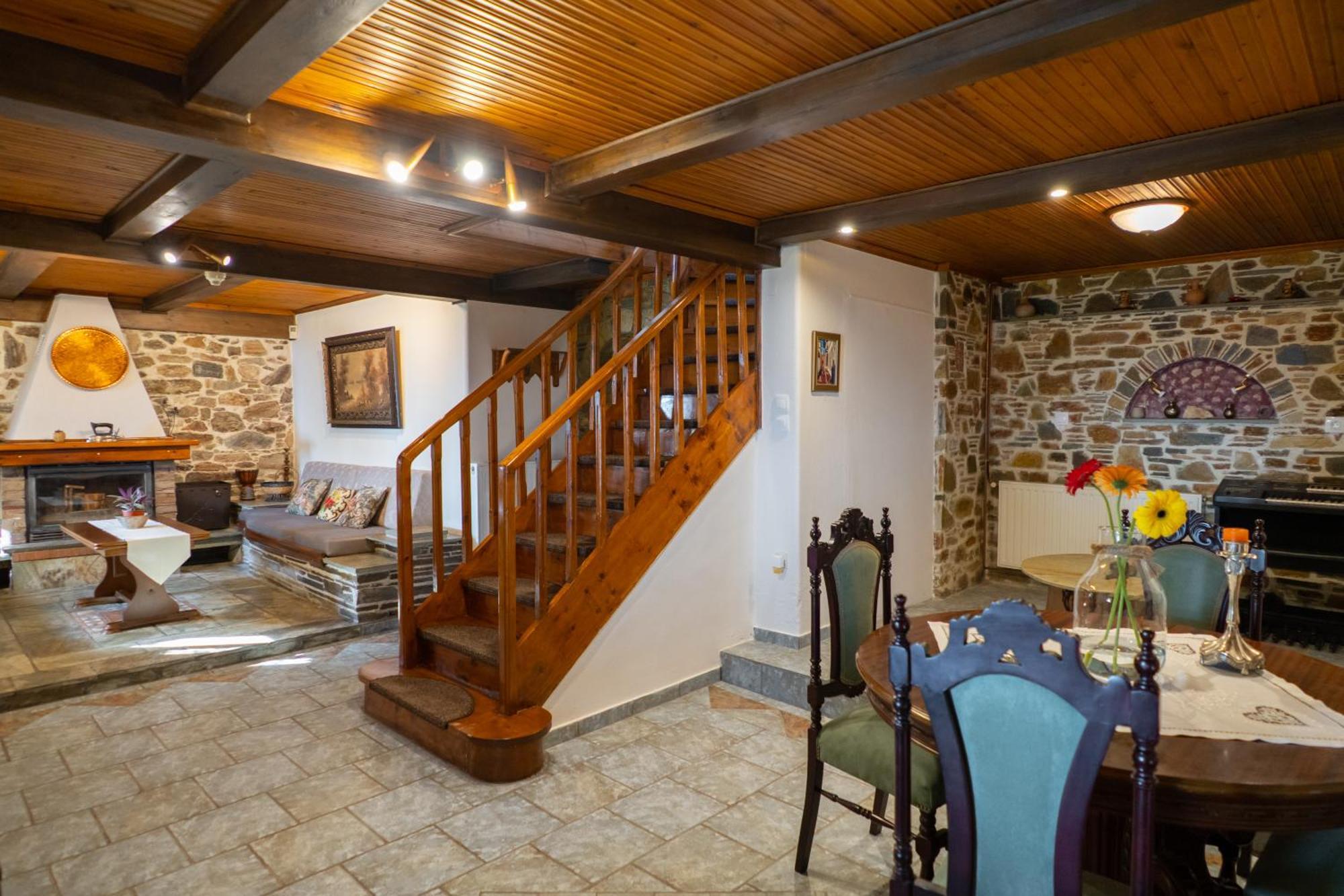 Villa Mirabilia Mountain With A Sea View *