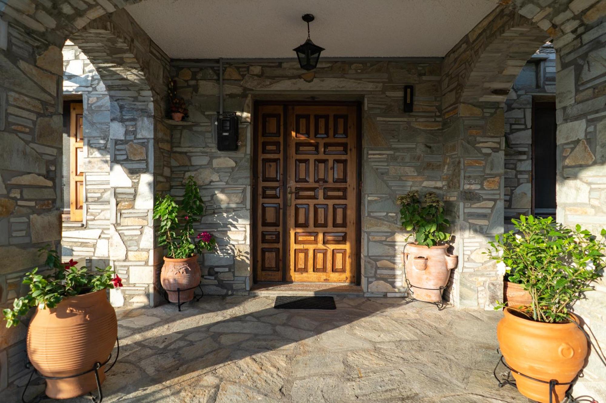 Villa Mirabilia Mountain With A Sea View *